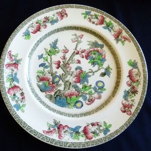 Johnson Brothers England Indian Tree Green Greek Floral pattern Dinner Plate 10"